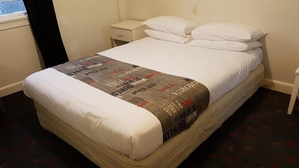 Whakatane Hotel 2*