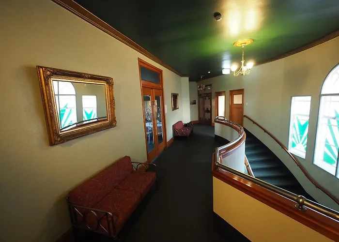 Whakatane Hotel